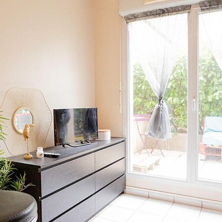 Charming Studio Near Jean Mace Apartment ลียง ภายนอก รูปภาพ